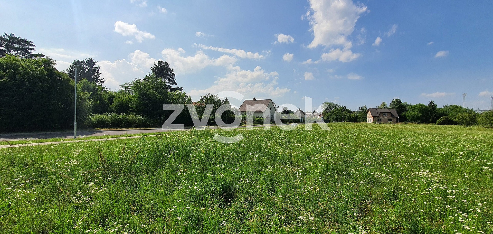 Prodej stavebního pozemku 1 053 m² – fotografie 3