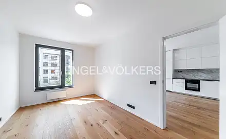 Pronájem bytu 2+kk 66 m², Grafická, Praha 5 - Smíchov