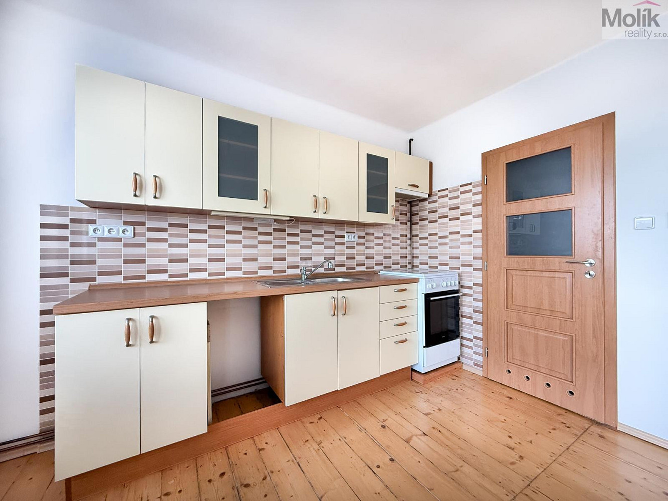 Pronájem bytu 1+kk 33 m² – fotografie 2