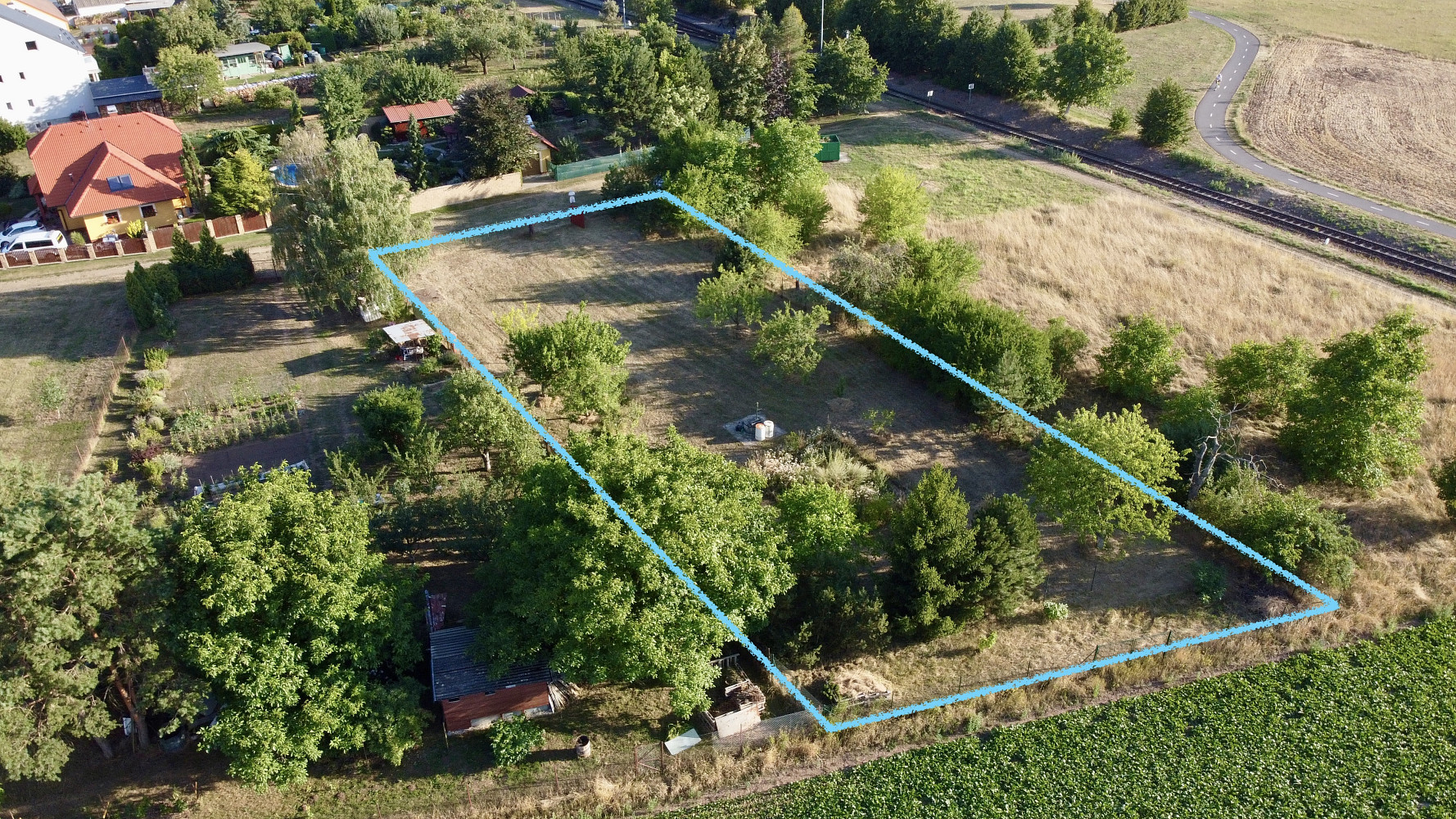 Prodej stavebního pozemku 1 466 m²