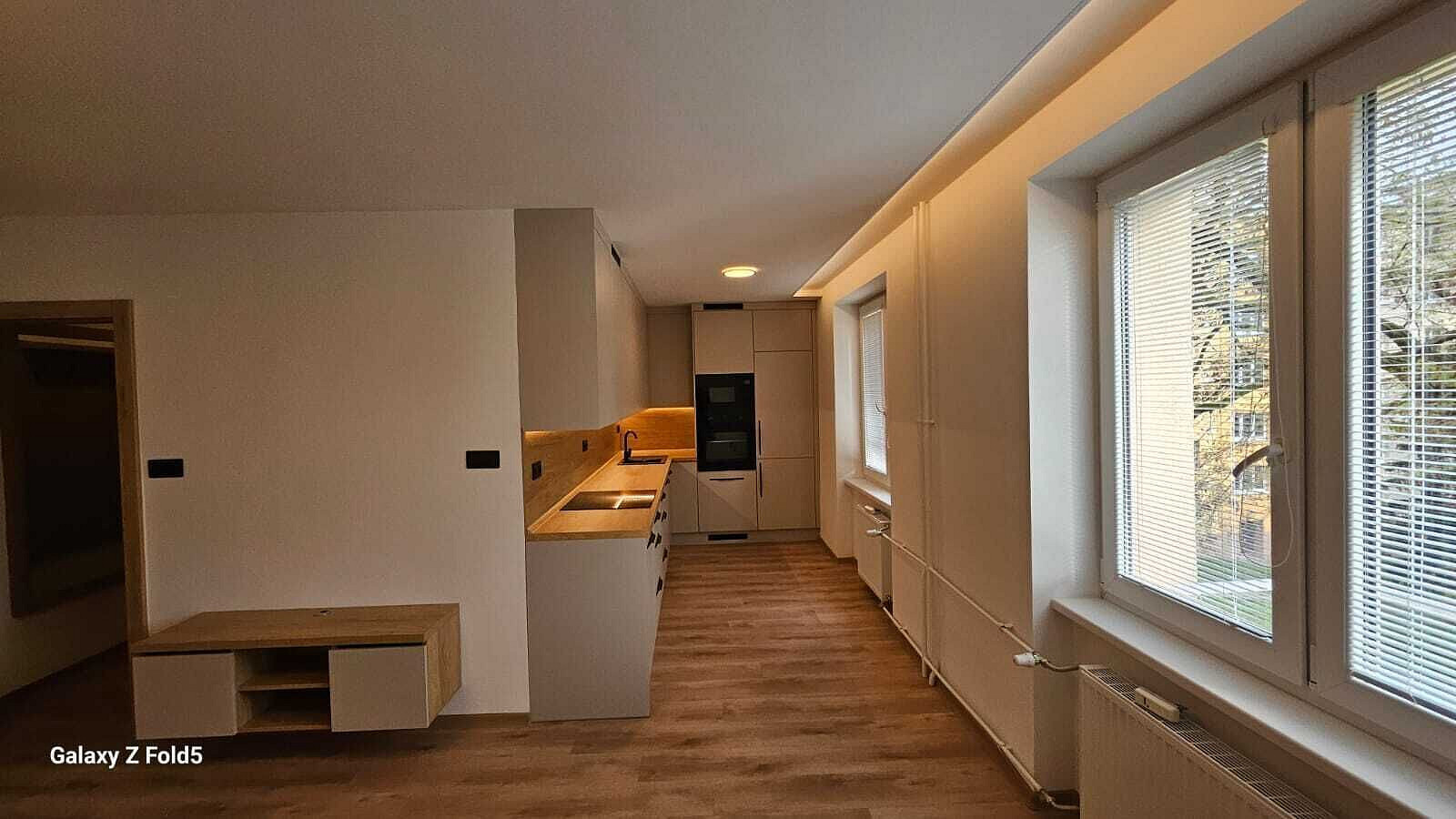 Pronájem bytu 2+1 53 m² — photo 3