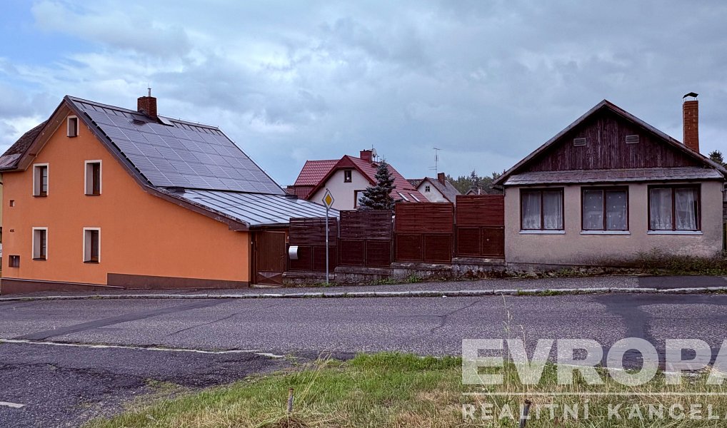 Prodej domu 190 m² s pozemkem 529 m², Rotava – náhled fotky 2