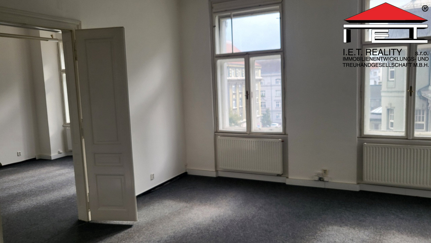 Pronájem kanceláře 185 m² – fotografie 4