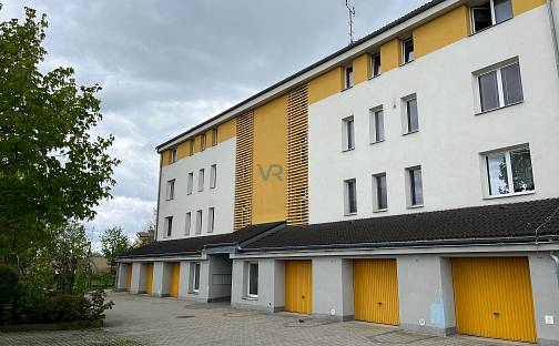 Prodej bytu 3+kk 75 m², Hlubocká, Borovany, okres České Budějovice