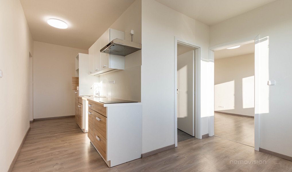 Pronájem bytu 2+1 58 m², Strážnice – náhled fotky 2