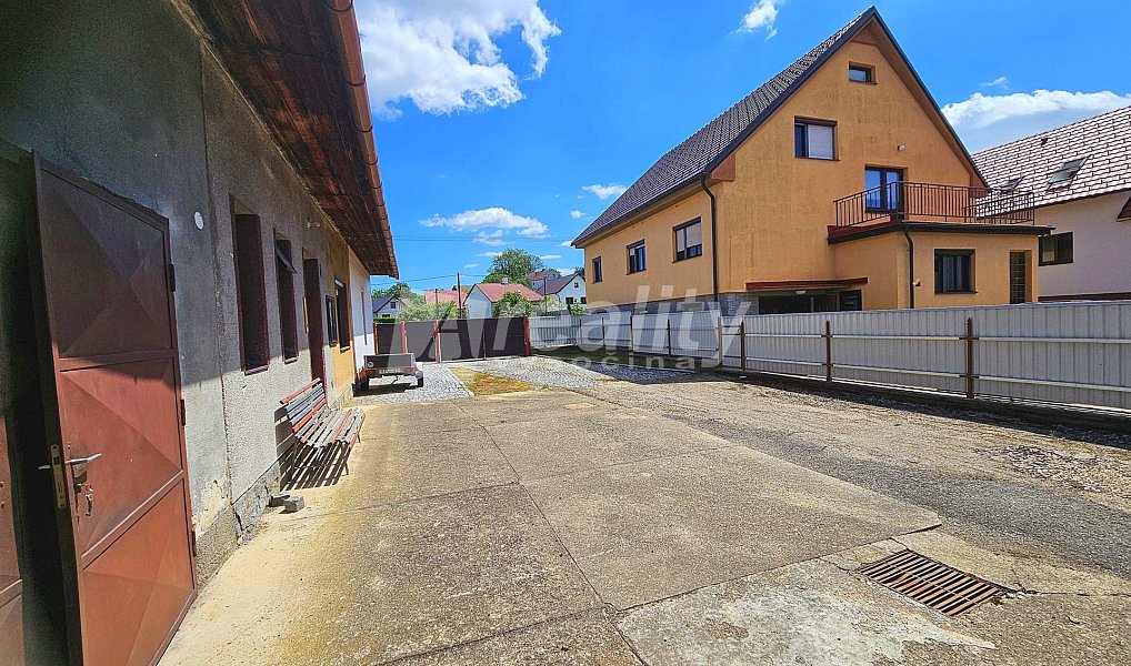 Prodej domu 310 m² s pozemkem 2 061 m², Kamenice – náhled fotky 18