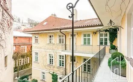 Pronájem bytu 4+1 153 m², Vlašská, Praha 1 - Malá Strana