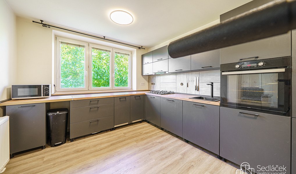 Prodej domu 150 m² s pozemkem 769 m², Kaceřov – náhled fotky 2
