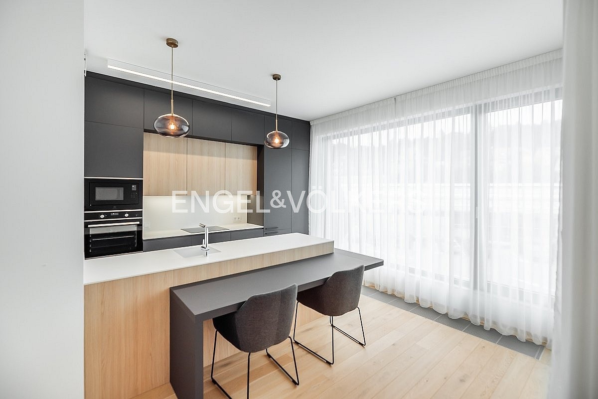 Pronájem bytu 2+kk 65 m² — photo 3