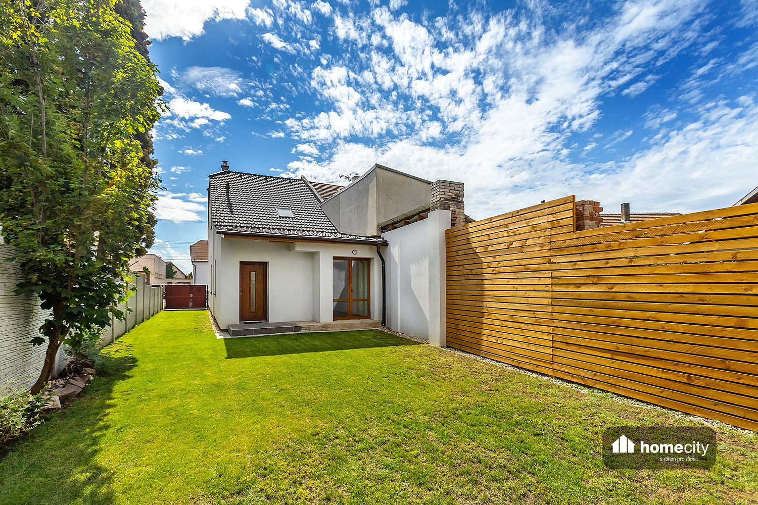 Prodej domu 108 m² s pozemkem 299 m² – fotografie 2