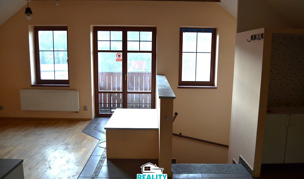 Prodej domu 690 m² s pozemkem 611 m², Hejnice – náhled fotky 15