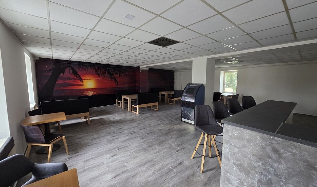 Pronájem obchodních prostor 253 m², Holešov – náhled fotky 4