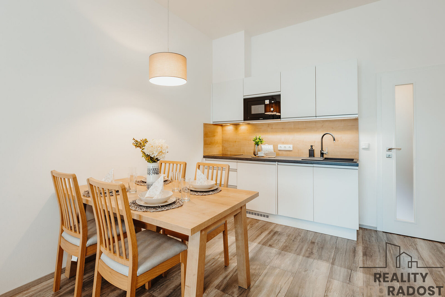Prodej bytu 1+kk 34 m² – fotografie 2