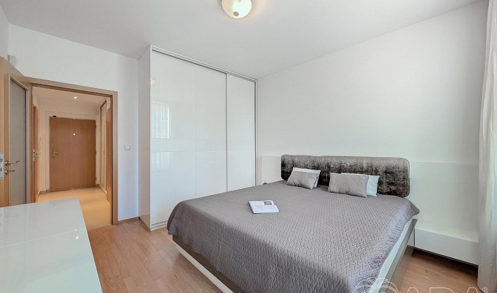 Prodej bytu 2+kk 55 m², Praha – náhled fotky 11
