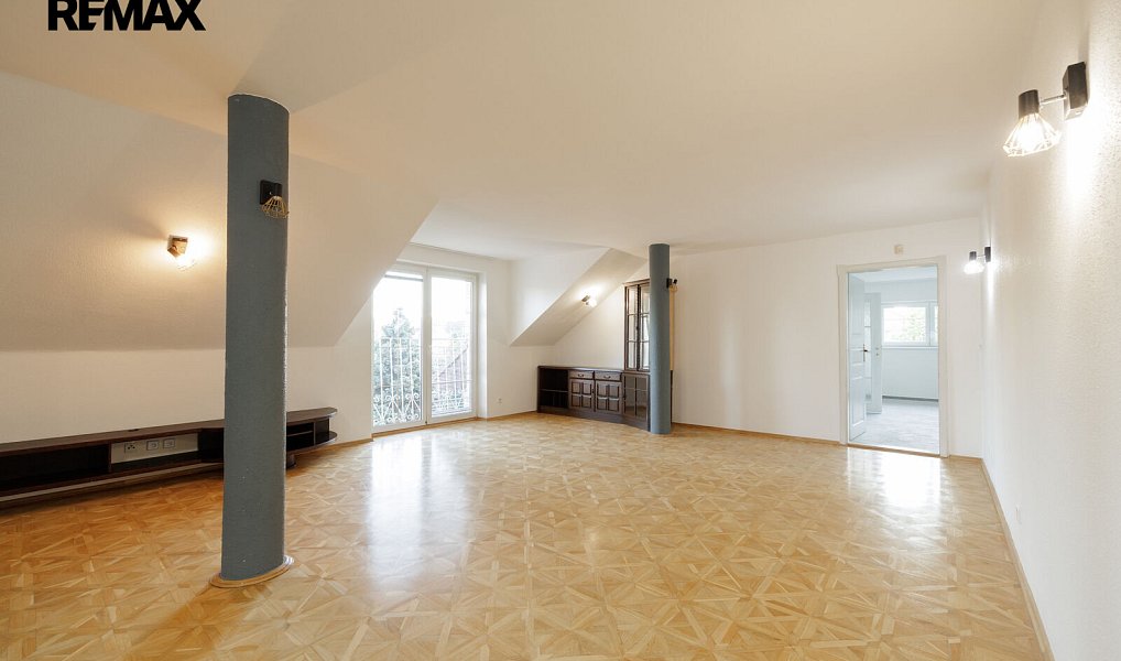 Prodej domu 520 m² s pozemkem 764 m², Roztoky – náhled fotky 15