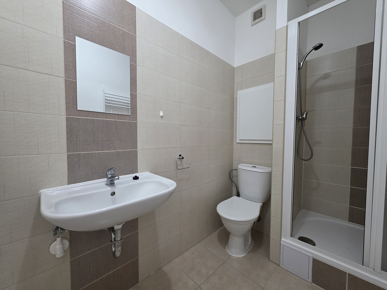 Pronájem bytu 1+1 48 m² — photo 4