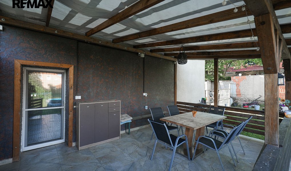 Prodej domu 252 m² s pozemkem 863 m², Krupka – náhled fotky 30