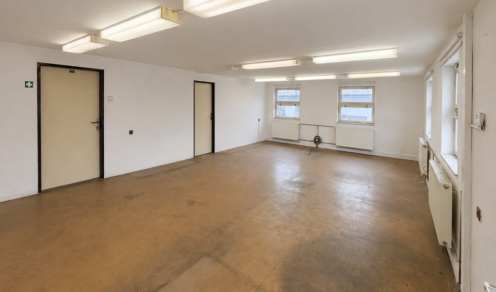 Pronájem skladovacích prostor 105 m², Moravany – náhled fotky 2