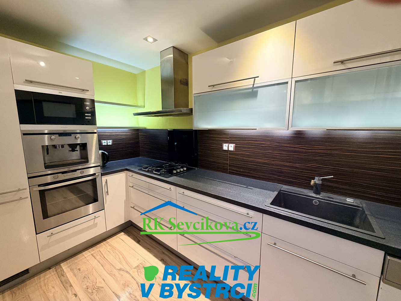 2-soban stan, 79 m²