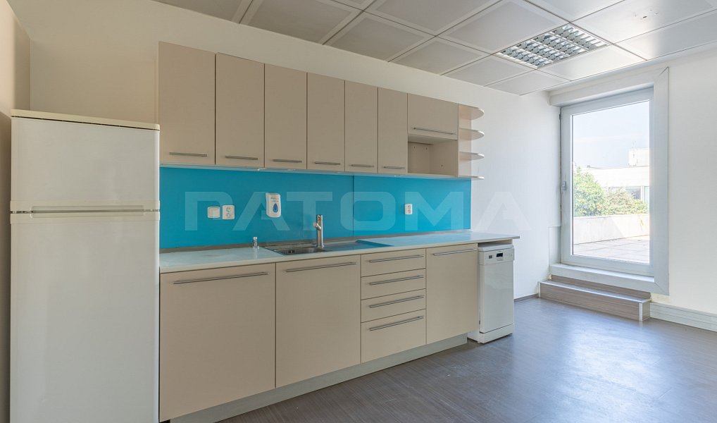 Pronájem kanceláře 132 m², Praha – náhled fotky 9