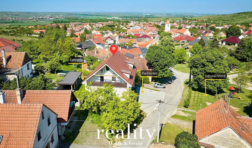 Prodej ubytovacího objektu 205 m², Perná – náhled fotky 29