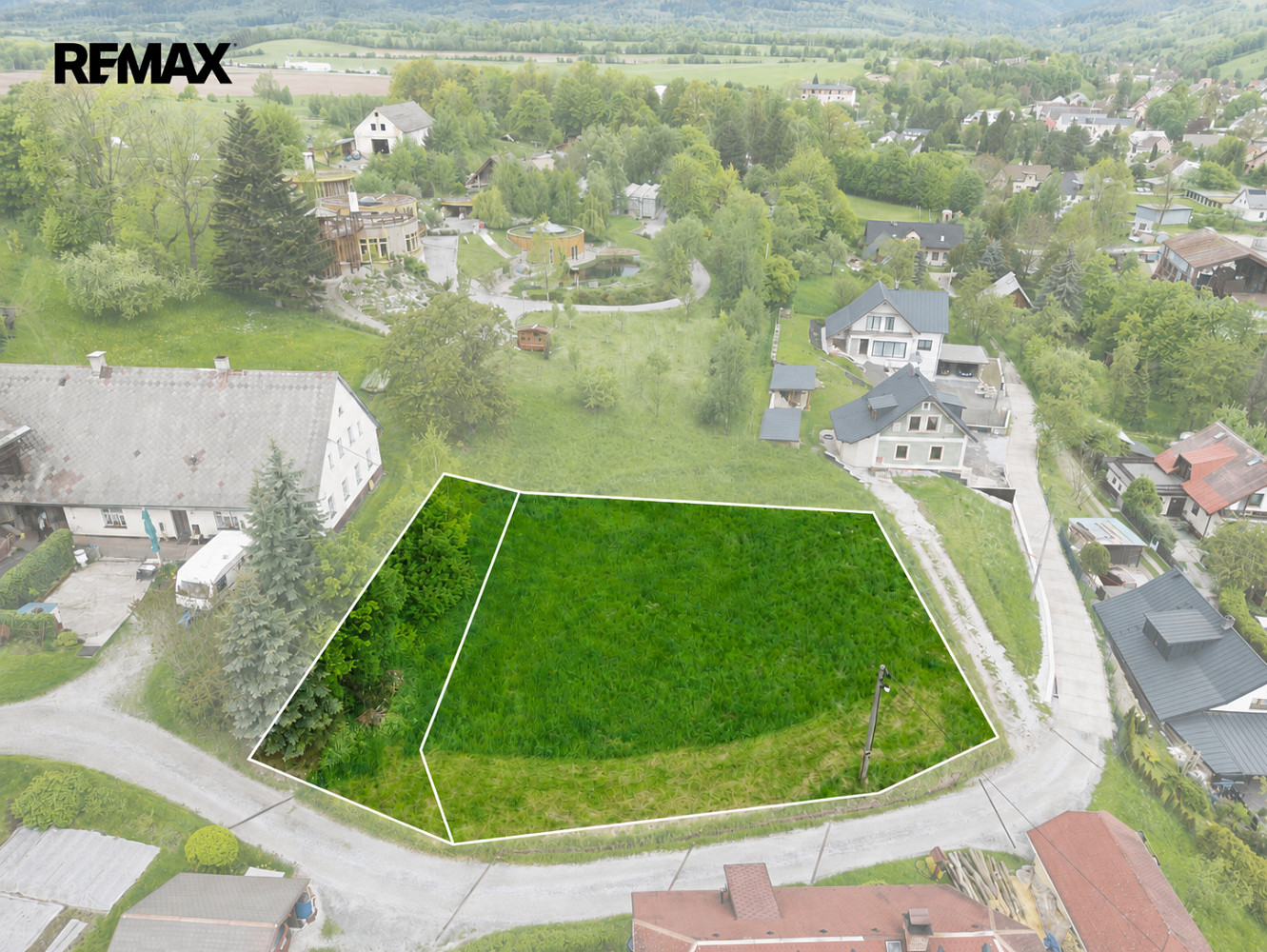 Prodej stavebního pozemku 740 m²