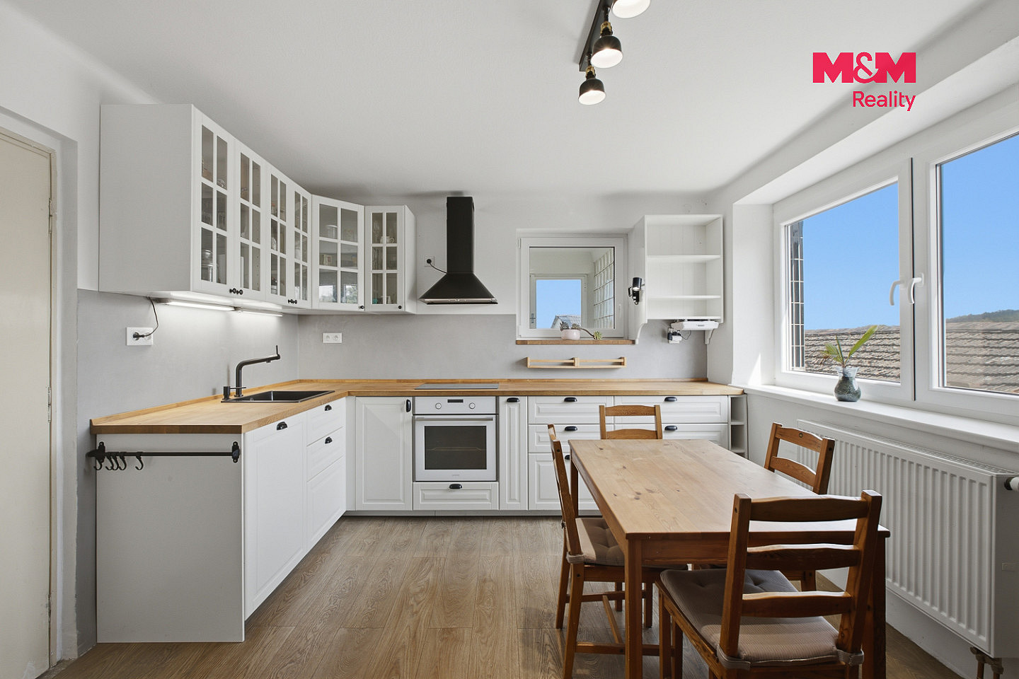Prodej domu 240 m² s pozemkem 2 139 m² – fotografie 3