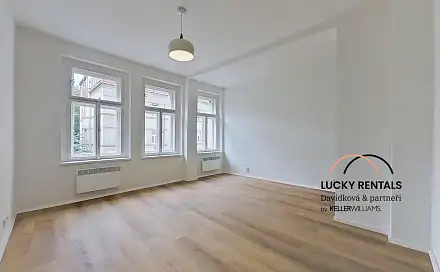 Pronájem bytu 1+1 41 m²