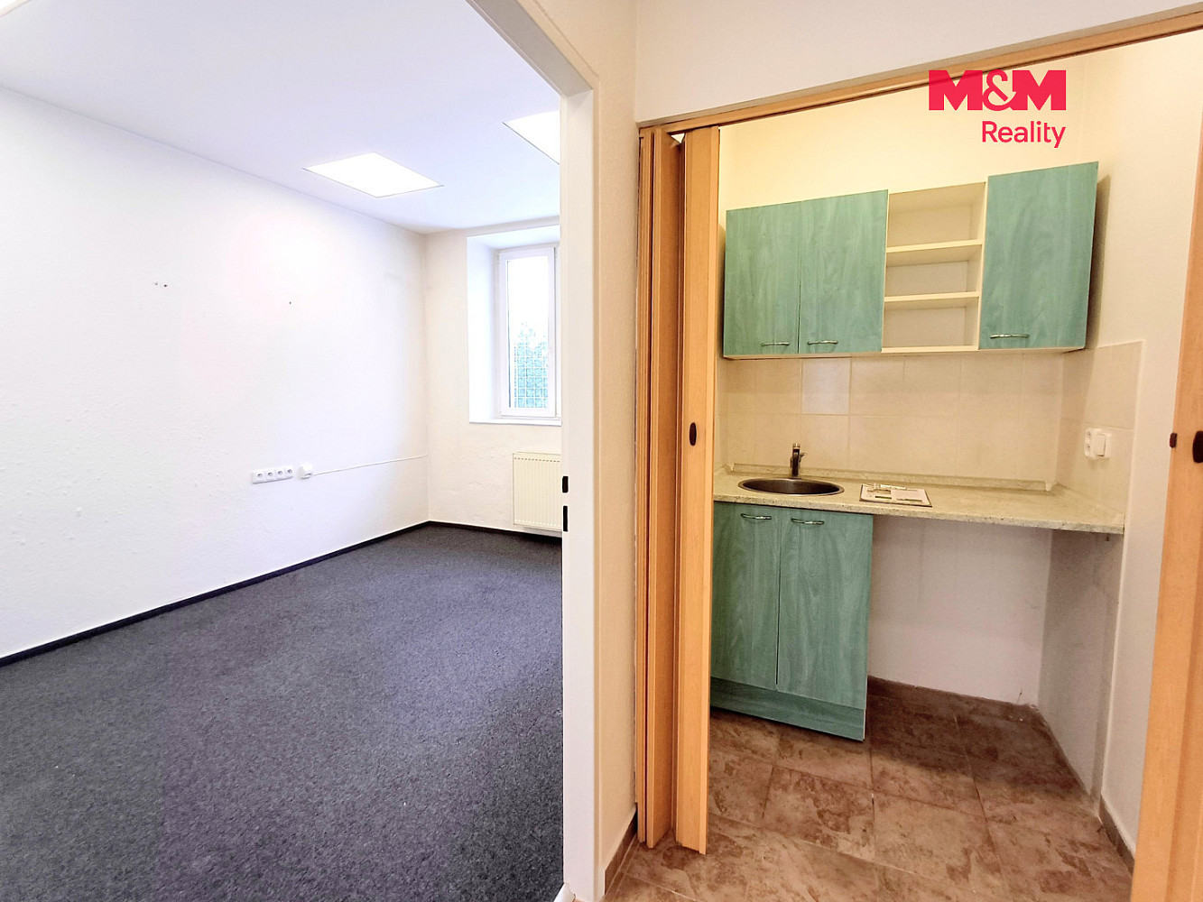 Pronájem obchodních prostor 40 m² — photo 3