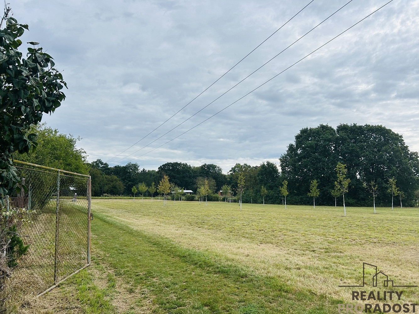 Prodej zahrady 1 611 m² – další