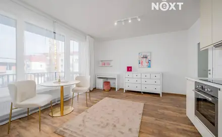 Pronájem bytu 1+kk 32 m², Dobrovolného, Praha 9 - Černý Most
