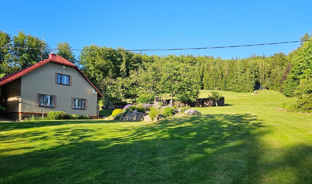 Pronájem domu 110 m² s pozemkem 21 000 m², Sněžné – náhled fotky 3