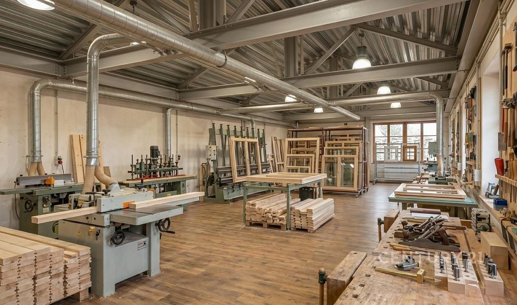 Prodej výrobních prostor 1 100 m², Holýšov – náhled fotky 5