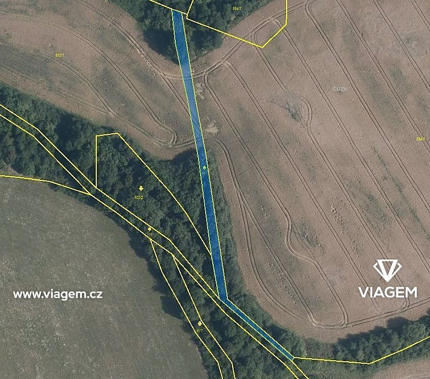 Prodej pole 926 m²