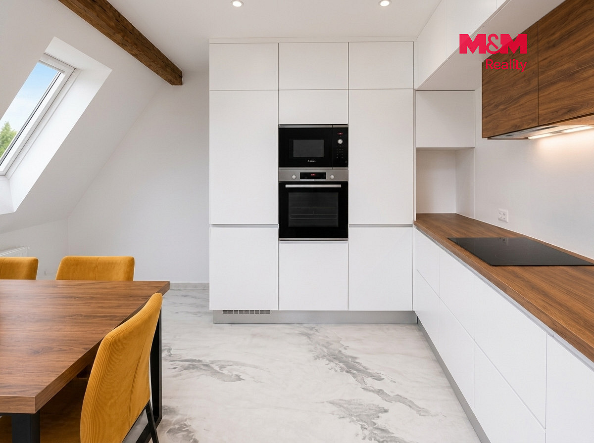 Prodej bytu 3+1 109 m² — photo 2