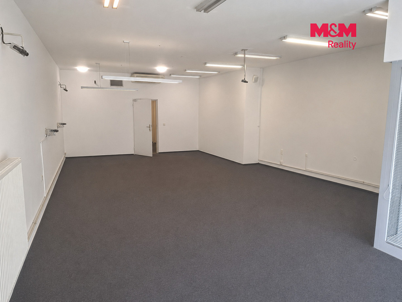 Pronájem kanceláře 90 m² – fotografie 3