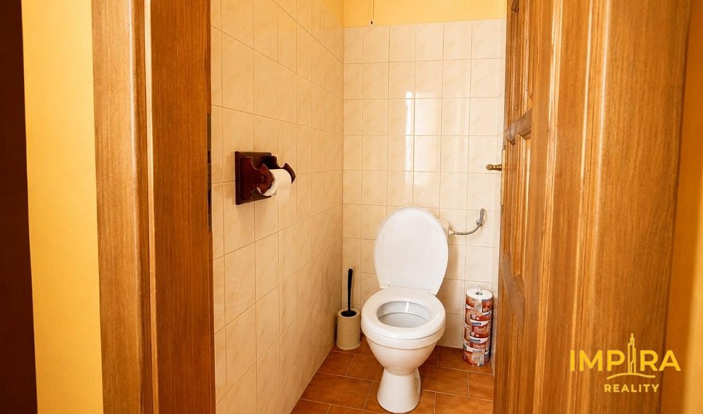 Prodej nájemního domu, činžáku 2 434 m², Nová Bystřice – náhled fotky 33