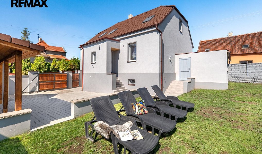 Prodej domu 200 m² s pozemkem 435 m², Kladno – náhled fotky 2