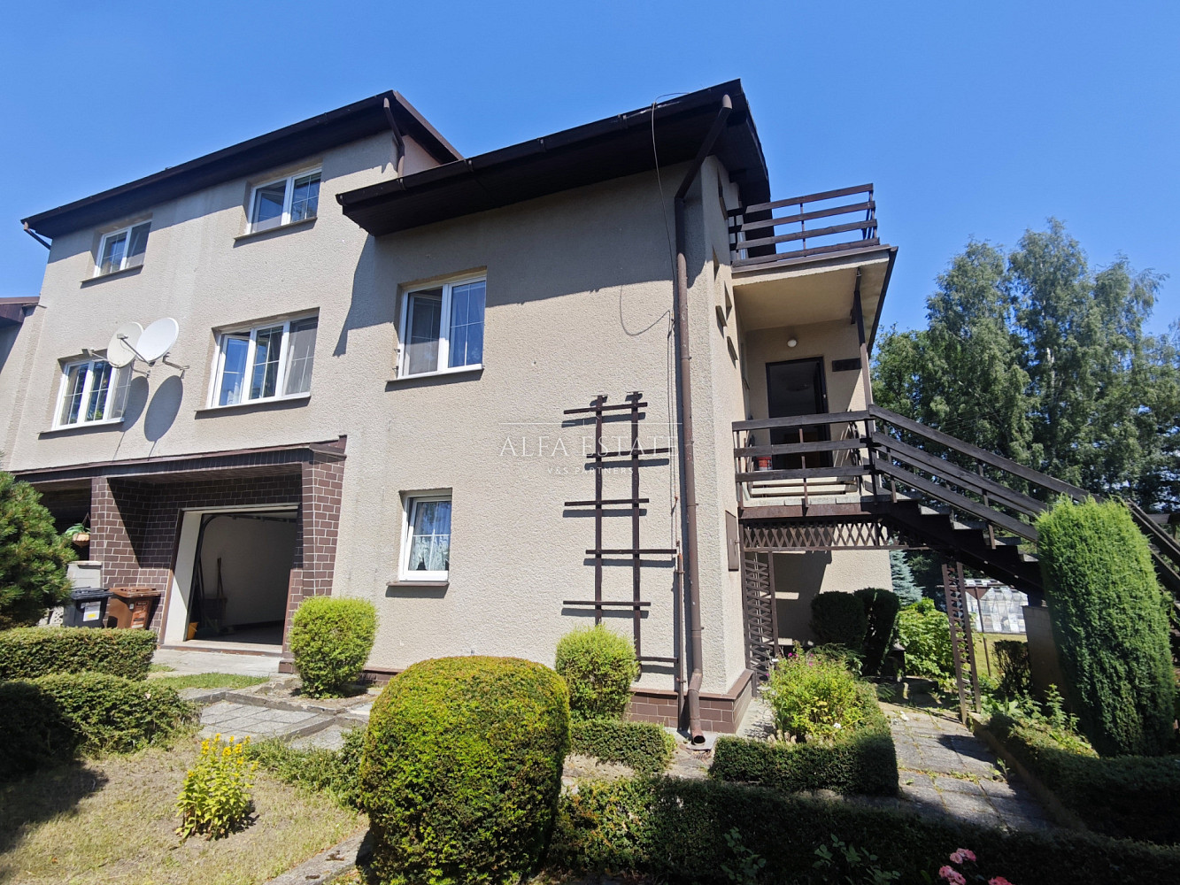 Prodej domu 202 m² s pozemkem 1 108 m²