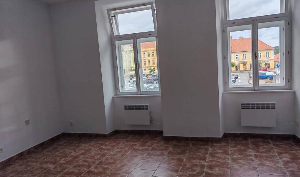 Pronájem bytu 2+1 75 m², Vodňany – náhled fotky 3