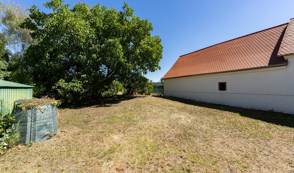Prodej domu 140 m² s pozemkem 1 911 m², Měrunice – náhled fotky 26