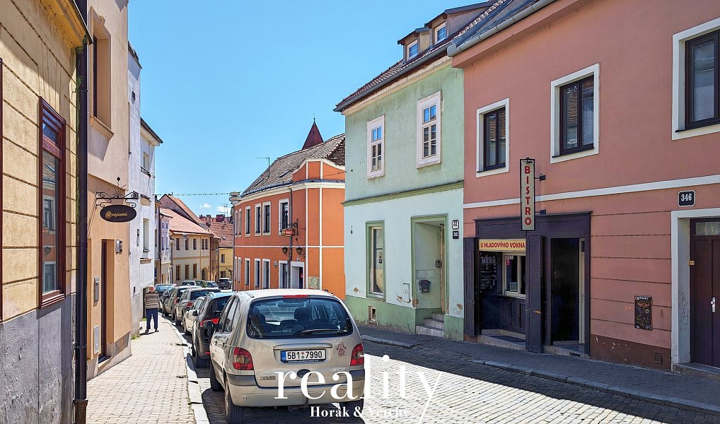 Prodej domu 429 m² s pozemkem 159 m², Znojmo – náhled fotky 28