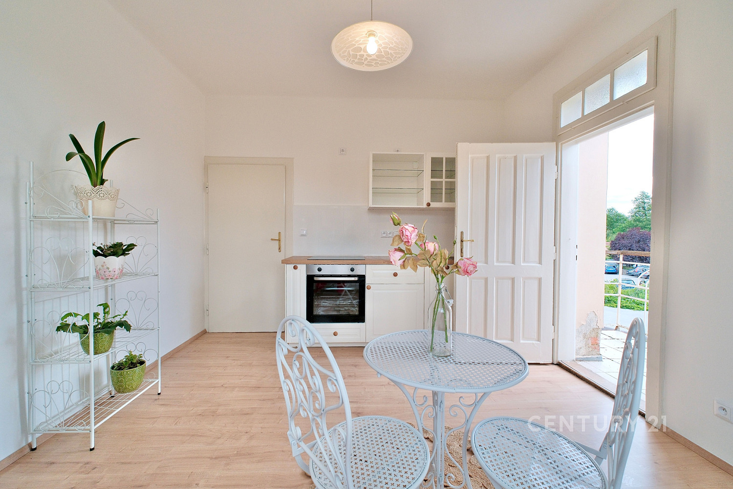 Pronájem bytu 4+1 130 m² — photo 2