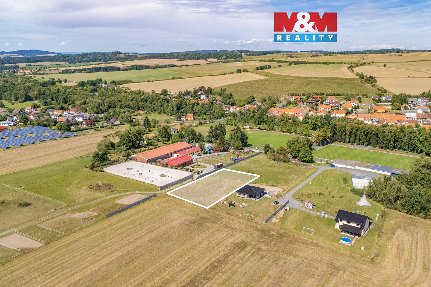 Prodej stavebního pozemku 2 749 m²
