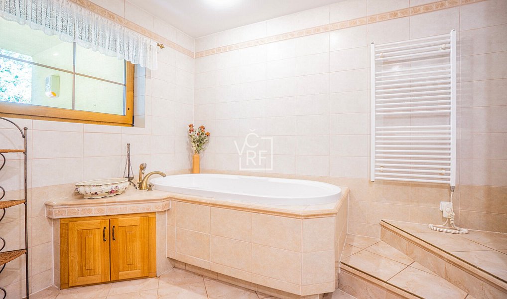 Prodej domu 260 m² s pozemkem 1 754 m², Mělník – náhled fotky 13