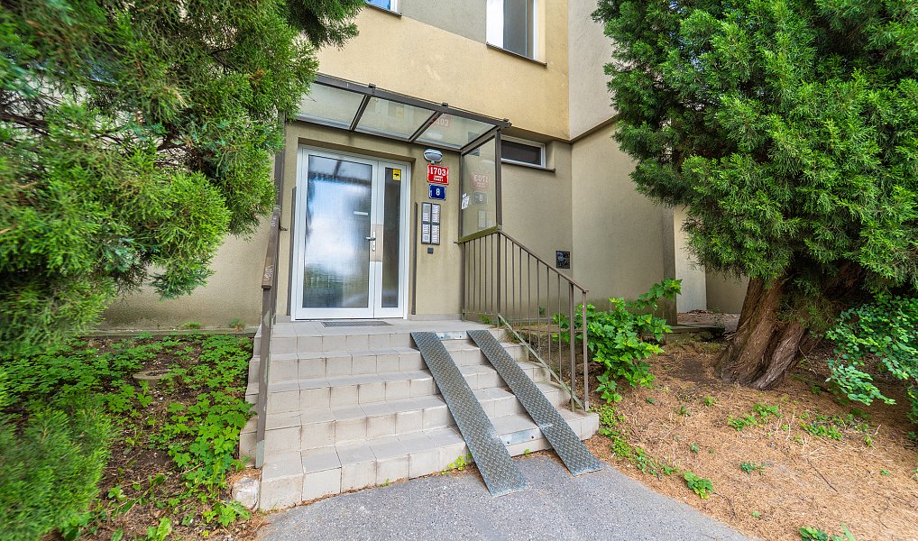 Prodej bytu 1+kk 30 m², Praha – náhled fotky 14