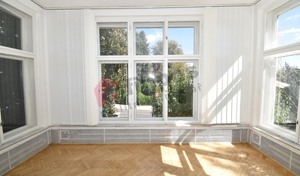 Pronájem kanceláře 136 m², Praha – náhled fotky 8