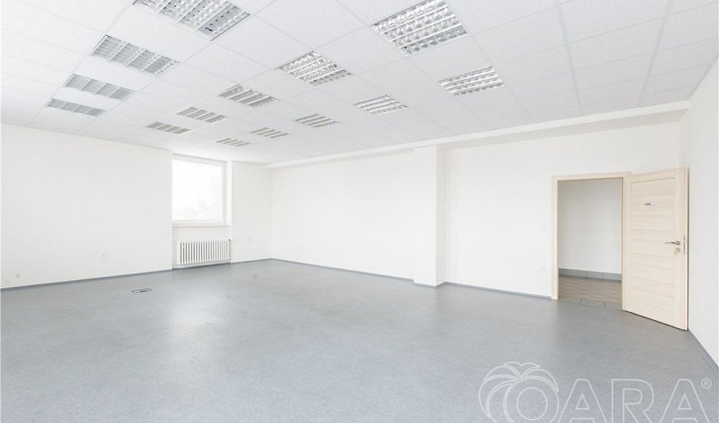 Pronájem kanceláře 549 m², Písek – náhled fotky 8