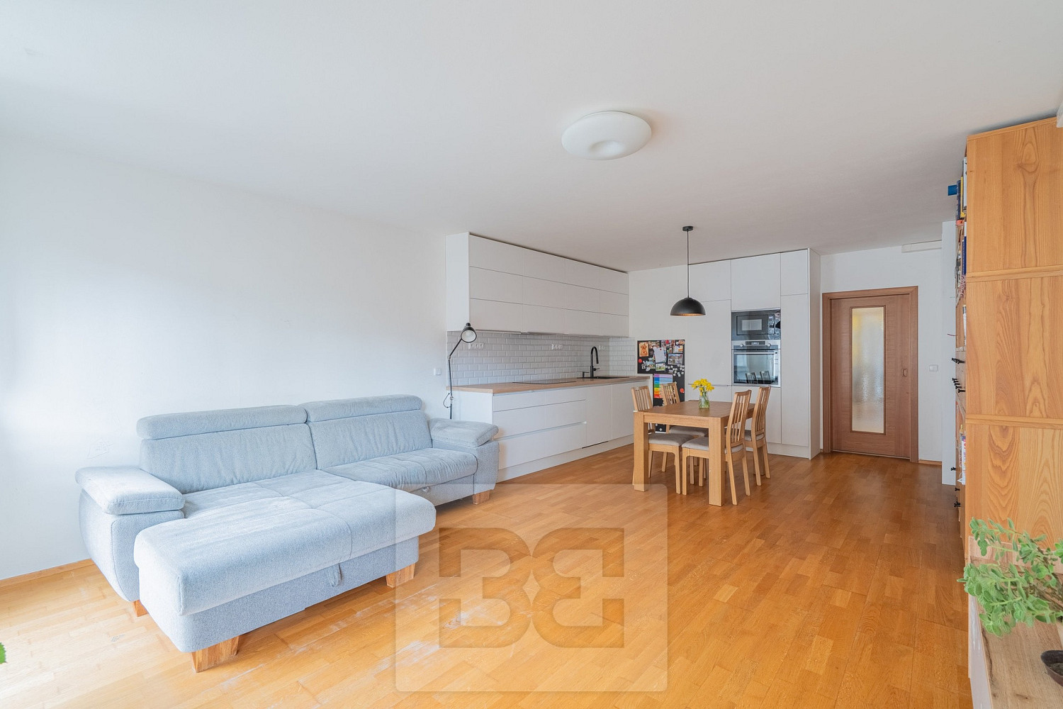 Prodej bytu 3+kk 70 m² — photo 2