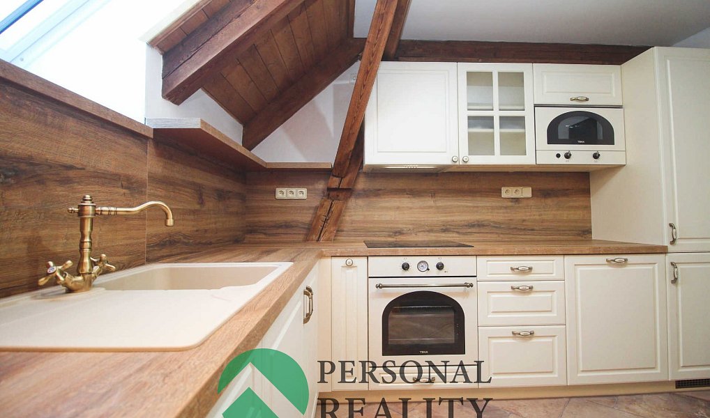 Prodej bytu 4+kk 99 m², Kounov – náhled fotky 4